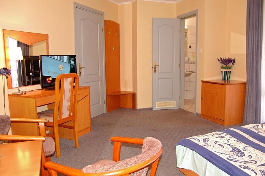 Hotel Europa Jastrzębia Góra Buitenkant foto